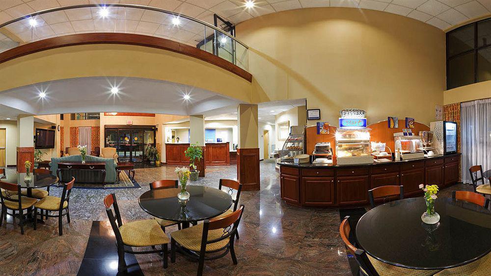 Holiday Inn Express Hotel & Suites Lawrenceville By Ihg מראה חיצוני תמונה