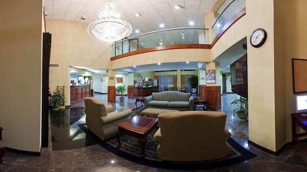 Holiday Inn Express Hotel & Suites Lawrenceville By Ihg מראה חיצוני תמונה