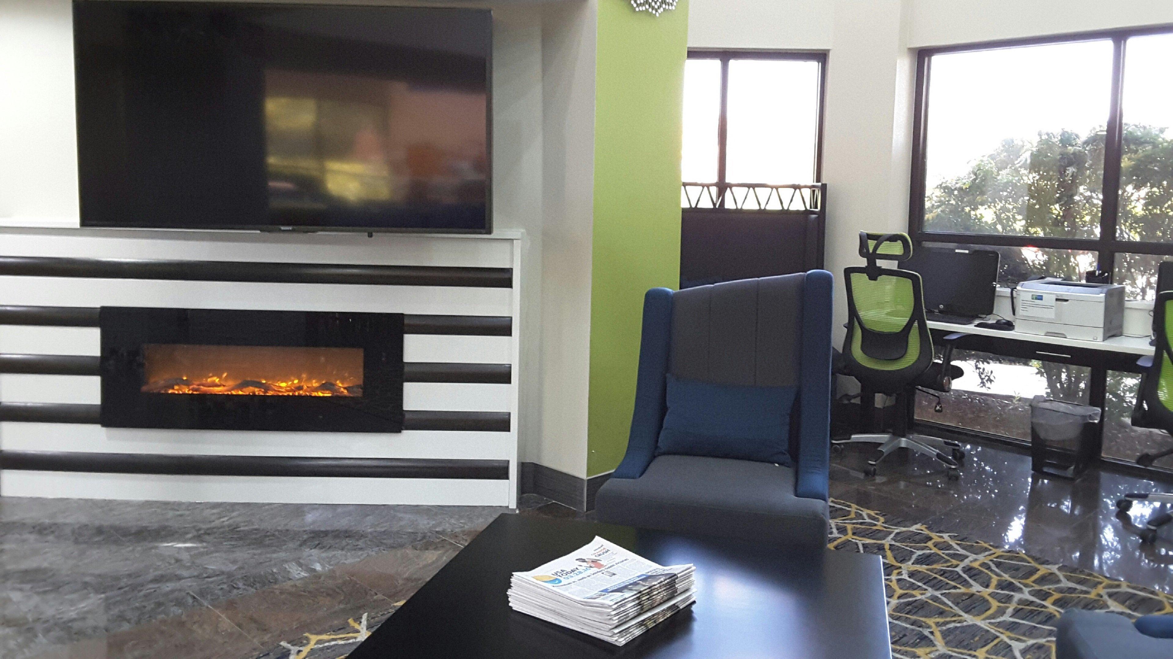 Holiday Inn Express Hotel & Suites Lawrenceville By Ihg מראה חיצוני תמונה