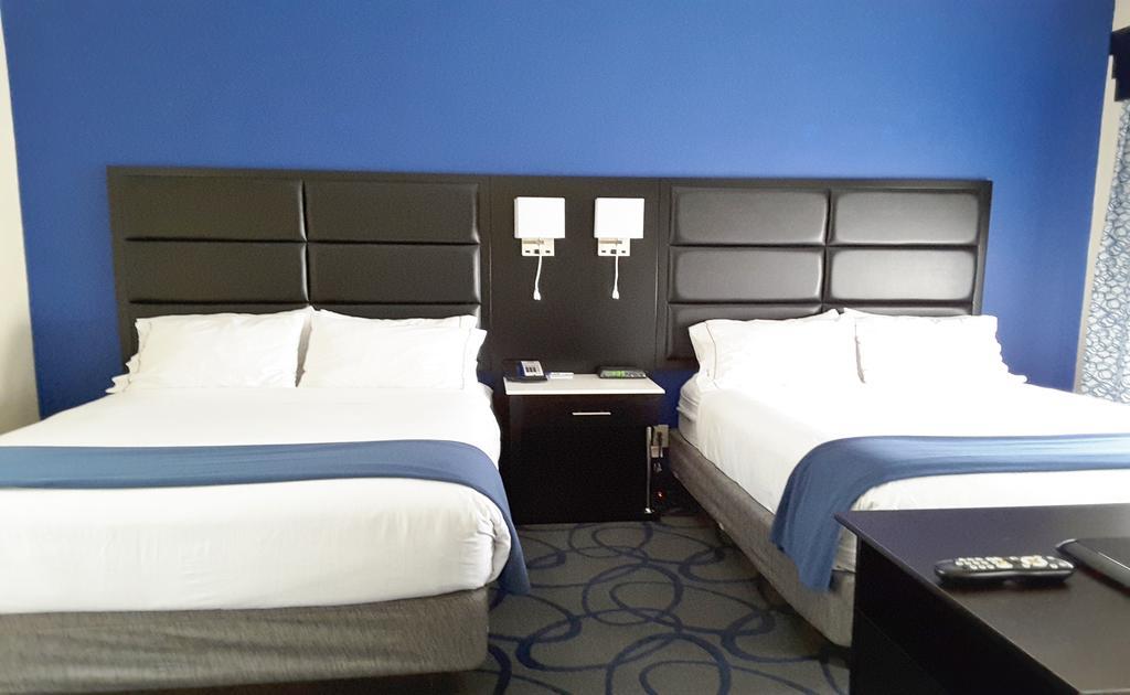 Holiday Inn Express Hotel & Suites Lawrenceville By Ihg מראה חיצוני תמונה