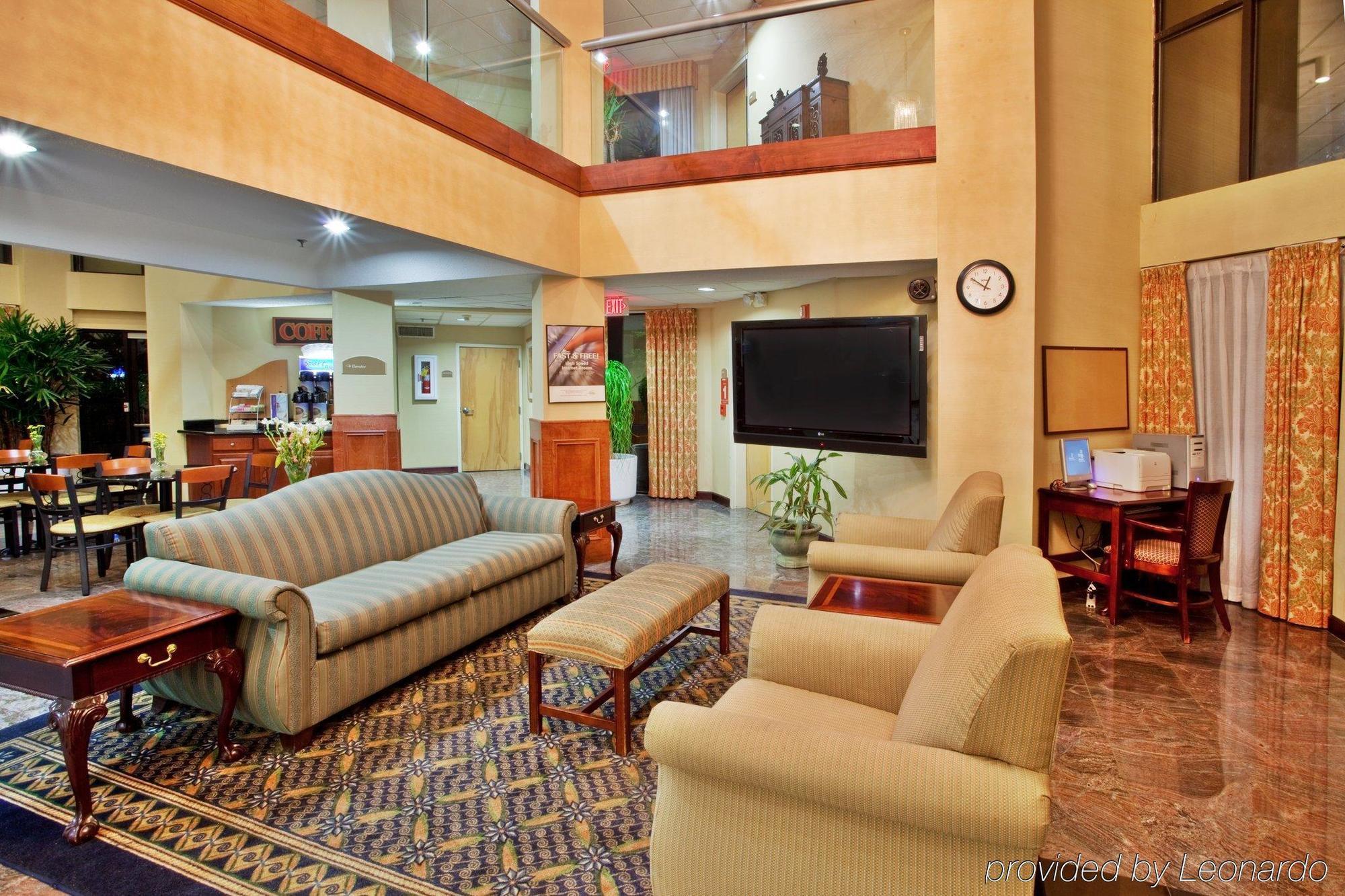 Holiday Inn Express Hotel & Suites Lawrenceville By Ihg מראה חיצוני תמונה