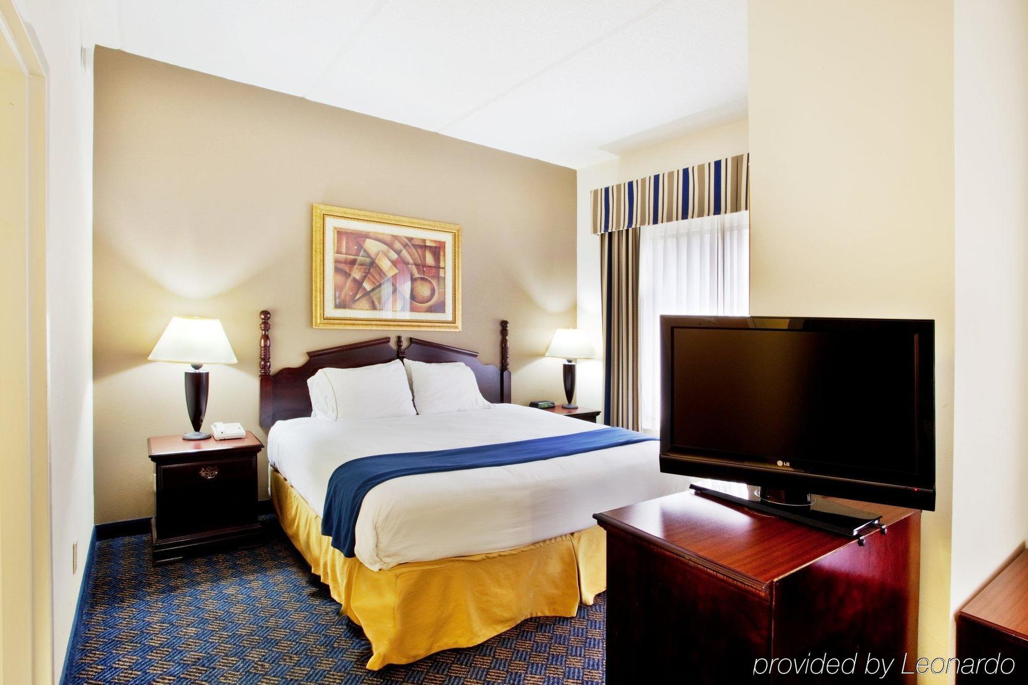 Holiday Inn Express Hotel & Suites Lawrenceville By Ihg מראה חיצוני תמונה